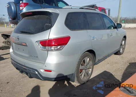 2015 Nissan Pathfinder Platinum из США, поврежденный, VIN 5N1AR2MN1FC700687